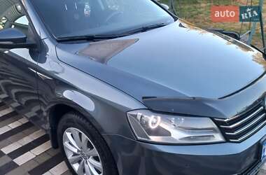 Универсал Volkswagen Passat 2013 в 