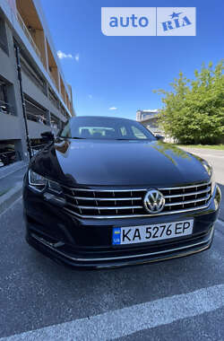 Седан Volkswagen Passat 2015 в Львове