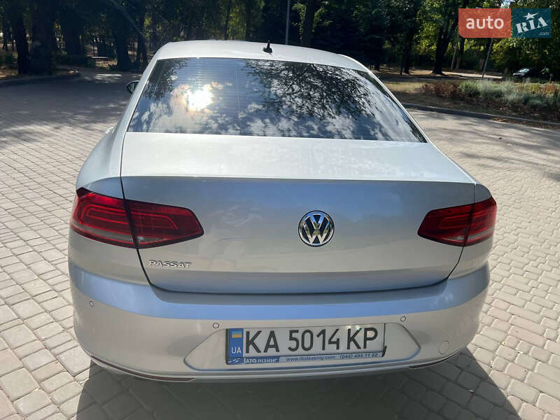Седан Volkswagen Passat 2018 в Кривом Роге