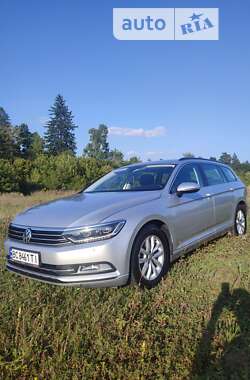 Універсал Volkswagen Passat 2018 в Радехові