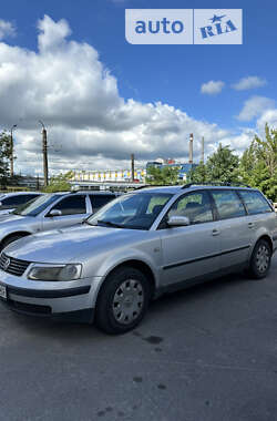 Универсал Volkswagen Passat 2000 в Виннице