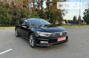 Седан Volkswagen Passat 2018 в Києві