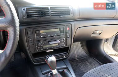 Седан Volkswagen Passat 1999 в 