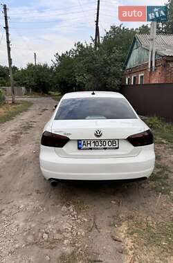 Седан Volkswagen Passat 2015 в Славянске