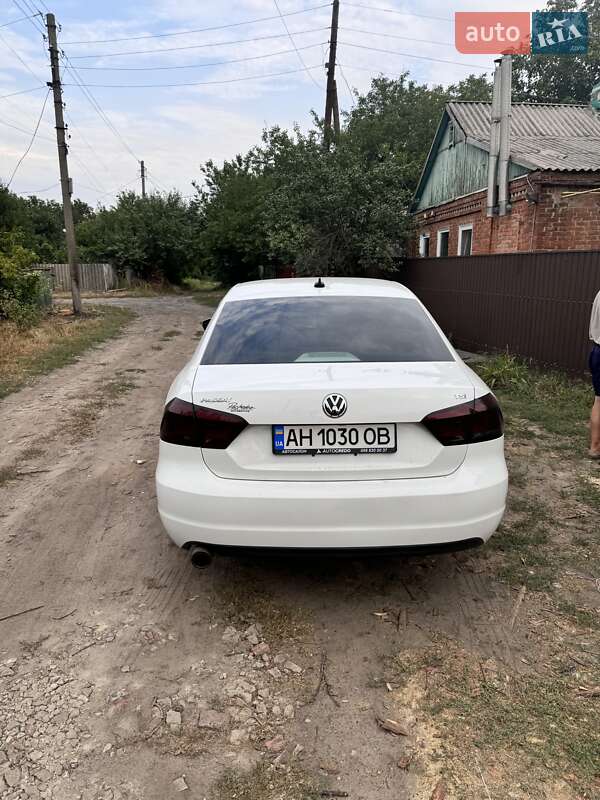 Седан Volkswagen Passat 2015 в Славянске