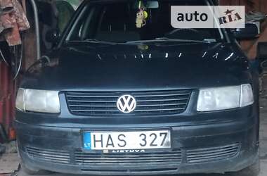 Универсал Volkswagen Passat 1998 в Старом Самборе