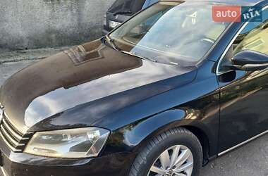Универсал Volkswagen Passat 2011 в Львове