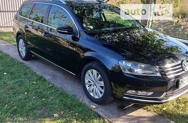 Универсал Volkswagen Passat 2011 в Львове