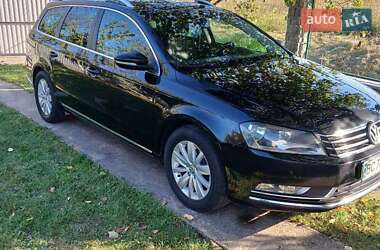 Универсал Volkswagen Passat 2011 в 