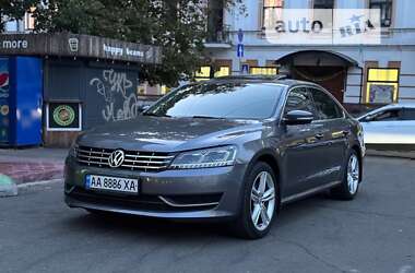 Седан Volkswagen Passat 2014 в Києві