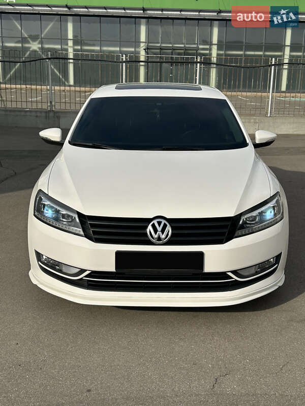 Седан Volkswagen Passat 2012 в Киеве фото 5 Седан Volkswagen Passat 2012 в Киеве