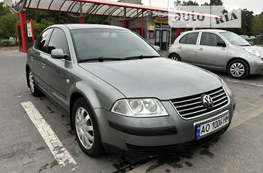 Седан Volkswagen Passat 2002 в Золочеві