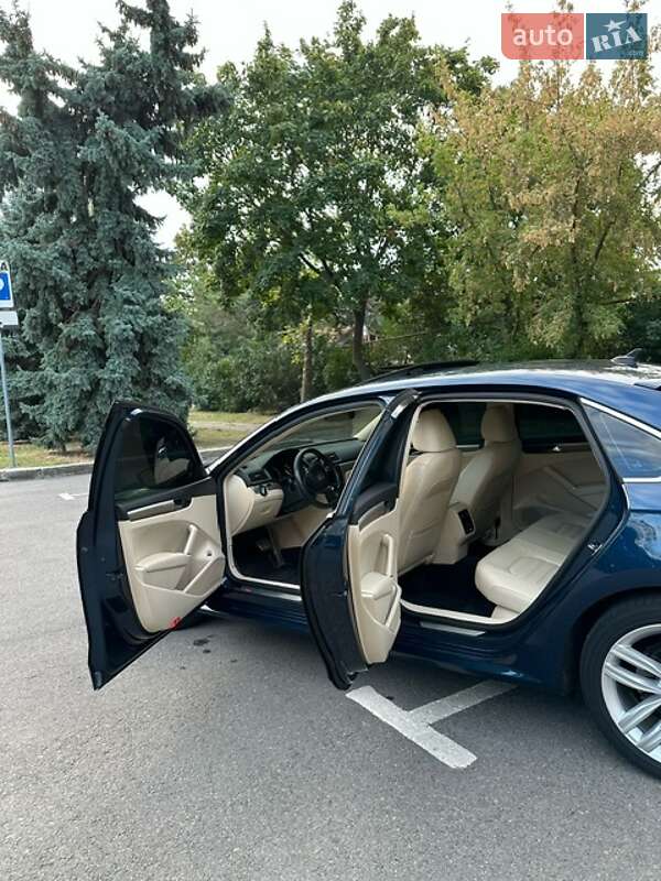 Седан Volkswagen Passat 2018 в Николаеве