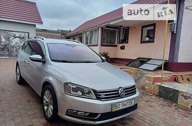 Універсал Volkswagen Passat 2012 в Тернополі