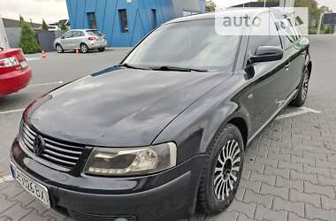 Седан Volkswagen Passat 1998 в Черновцах