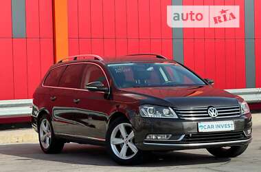 Універсал Volkswagen Passat 2012 в Києві