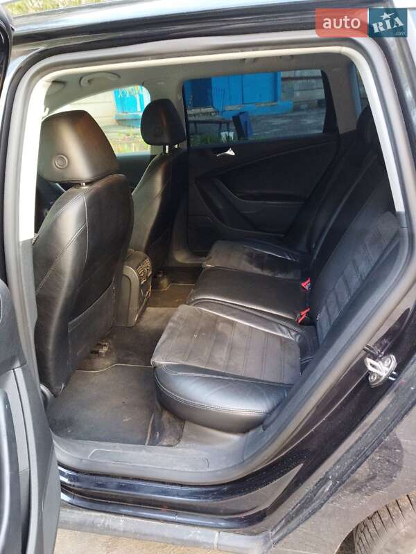 Універсал Volkswagen Passat 2006 в Харкові