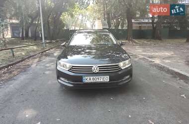 Универсал Volkswagen Passat 2014 в Киеве