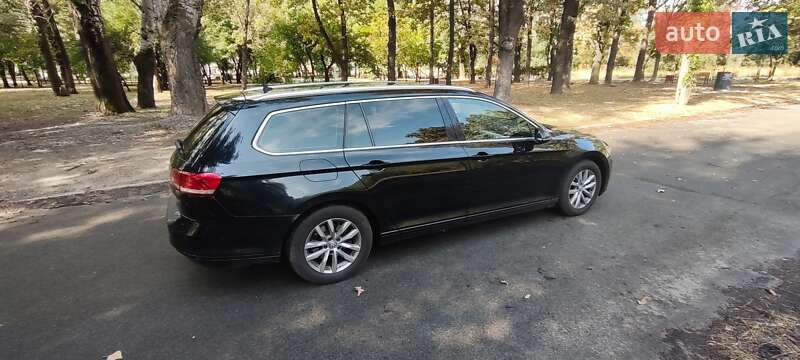 Универсал Volkswagen Passat 2014 в Киеве