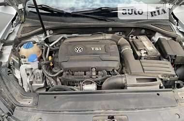 Седан Volkswagen Passat 2016 в 