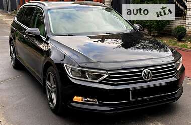 Універсал Volkswagen Passat 2015 в Хмельницькому