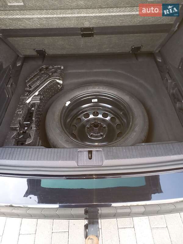 Универсал Volkswagen Passat 2018 в Калиновке фото 8 Универсал Volkswagen Passat 2018 в Калиновке