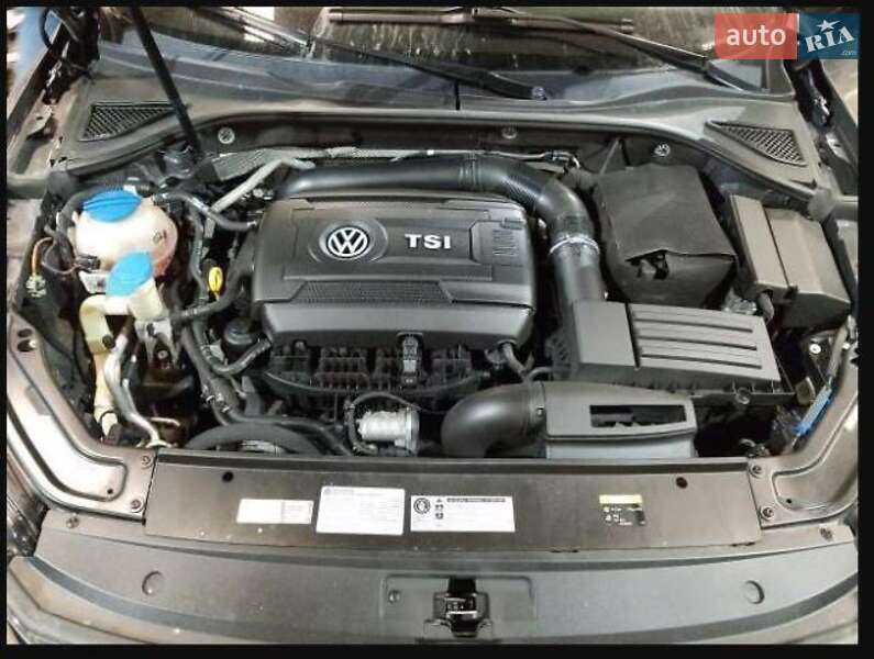 Седан Volkswagen Passat 2016 в Ржищеве