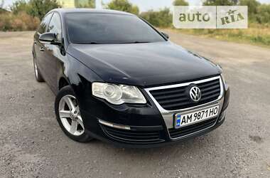 Седан Volkswagen Passat 2006 в Хмельницком