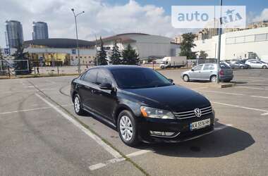 Седан Volkswagen Passat 2011 в Киеве