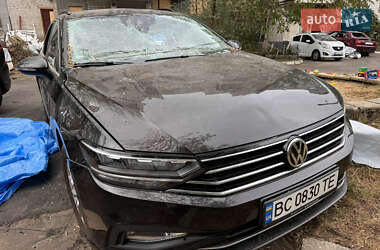 Универсал Volkswagen Passat 2020 в Львове