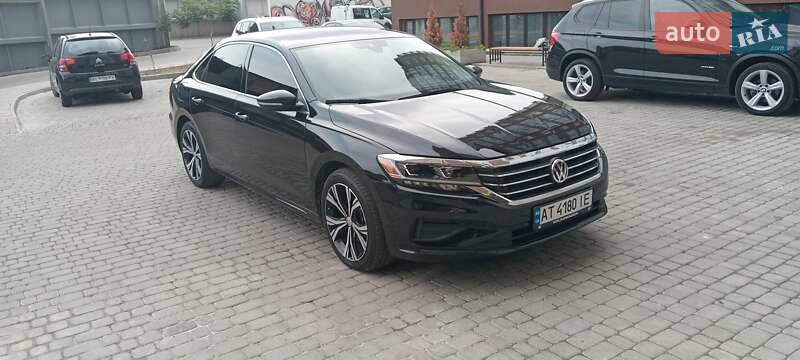 Volkswagen Passat 2021