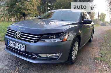 Седан Volkswagen Passat 2015 в Хмельницькому