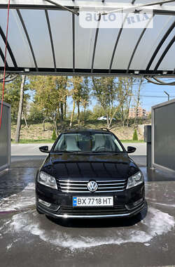 Универсал Volkswagen Passat 2014 в Хмельницком