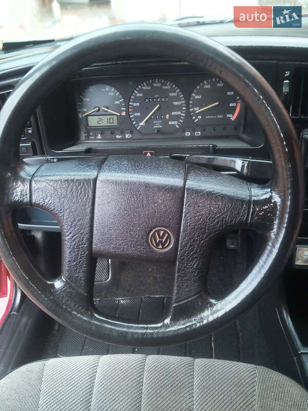 Седан Volkswagen Passat 1991 в Луцке