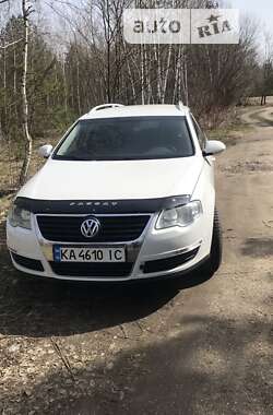 Універсал Volkswagen Passat 2010 в Хорошеві