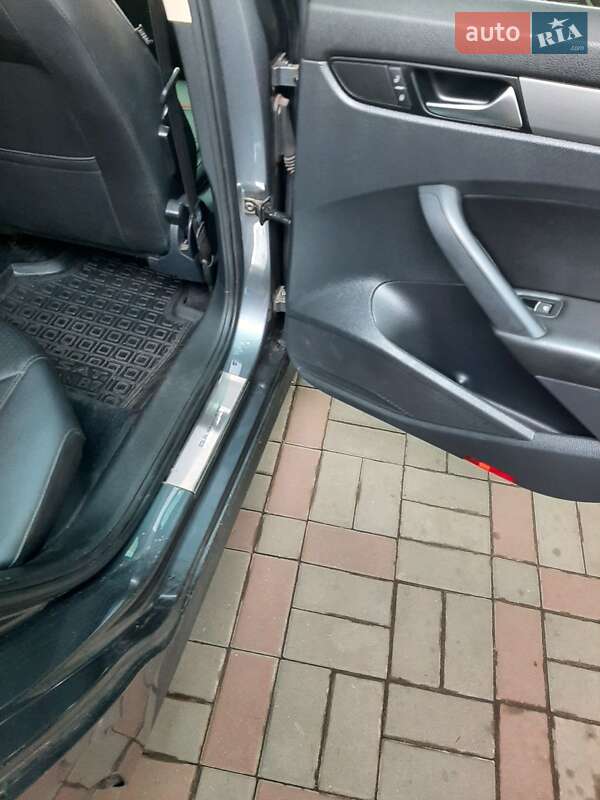 Седан Volkswagen Passat 2013 в Кривом Роге