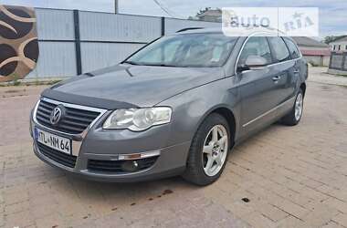 Универсал Volkswagen Passat 2005 в Городенке