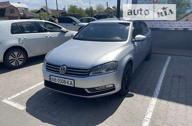 Седан Volkswagen Passat 2011 в Могилів-Подільському