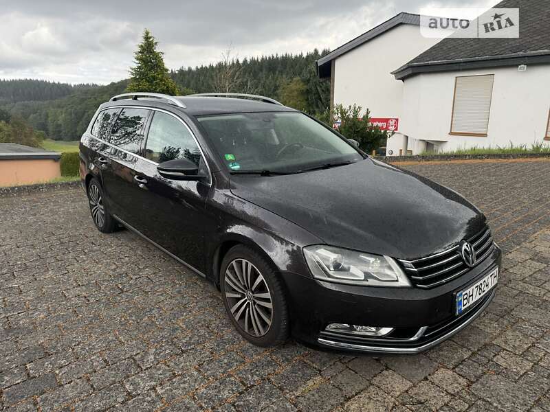 Универсал Volkswagen Passat 2011 в Харькове