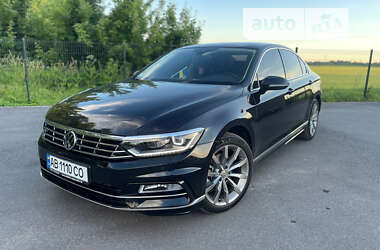 Седан Volkswagen Passat 2016 в Виннице