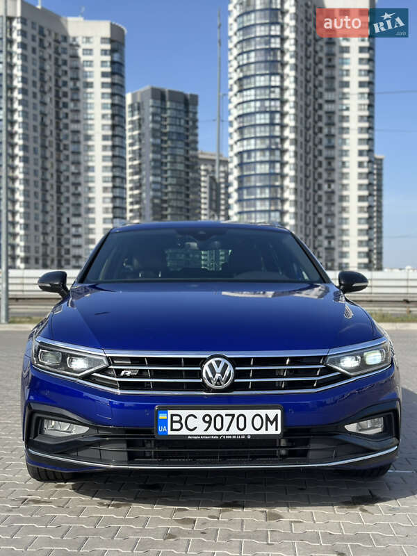 Універсал Volkswagen Passat 2019 в Києві