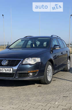 Універсал Volkswagen Passat 2006 в Луцьку