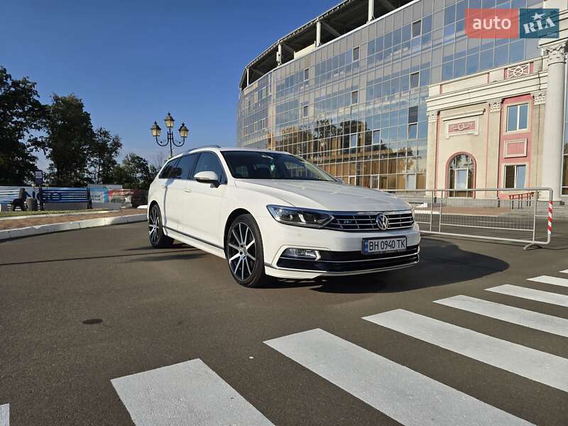 Універсал Volkswagen Passat 2019 в Одесі