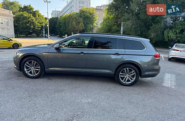 Универсал Volkswagen Passat 2015 в 