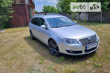 Універсал Volkswagen Passat 2008 в Києві