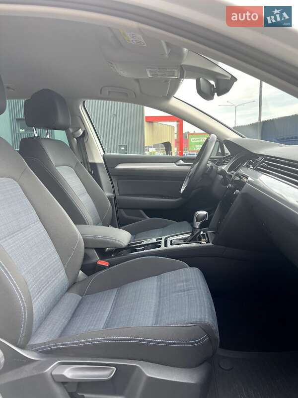 Универсал Volkswagen Passat 2021 в Харькове