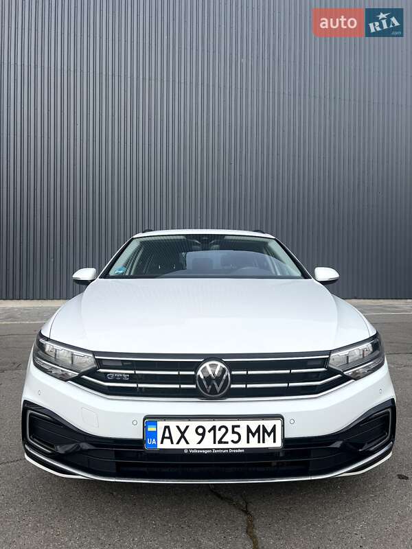Универсал Volkswagen Passat 2021 в Харькове