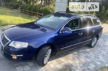 Универсал Volkswagen Passat 2006 в Староконстантинове