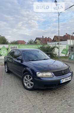 Седан Volkswagen Passat 1998 в Ивано-Франковске