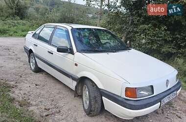 Седан Volkswagen Passat 1988 в 